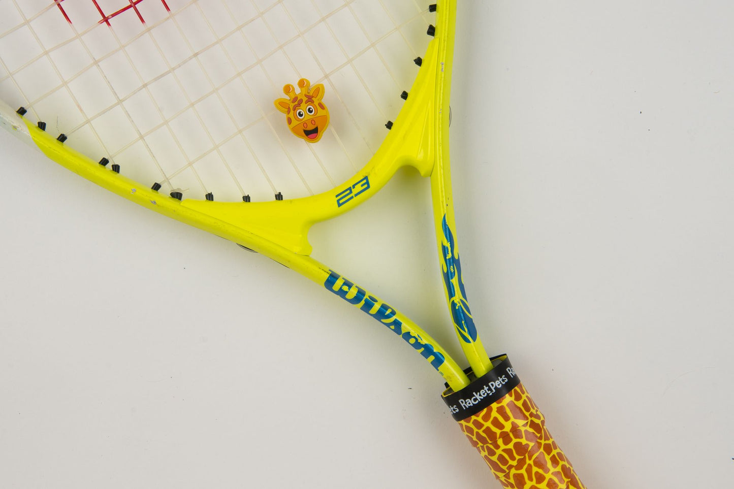 VALUE PACK - A Yellow Giraffe Racket Pet and Scoring Right Tennis Score Keeper